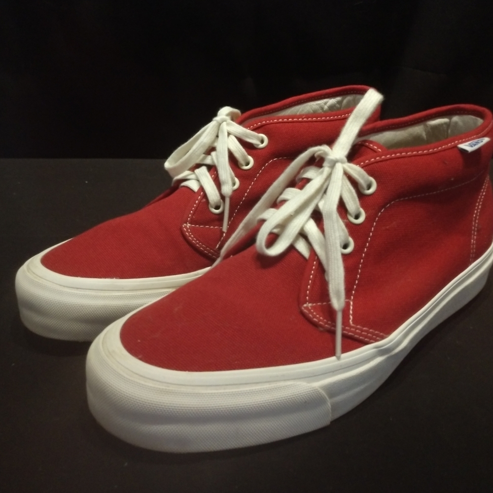 Vans OG Chuckka LX (Chili Pepper Red) size 10